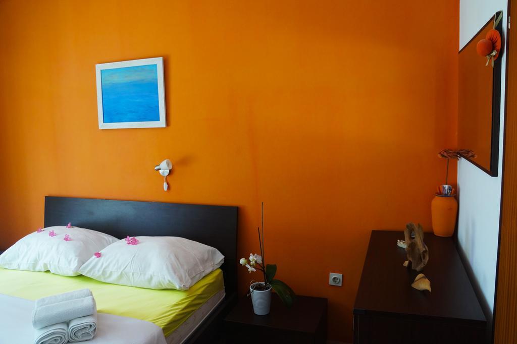 Guest House Tina راب المظهر الخارجي الصورة